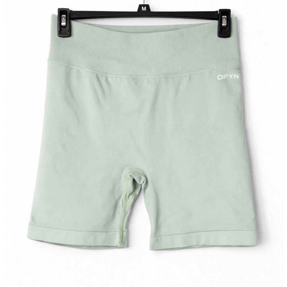 DFYNE Sage Green Seamless Scrunch Butt Shorts | High Waist Gym Shorts | Size M